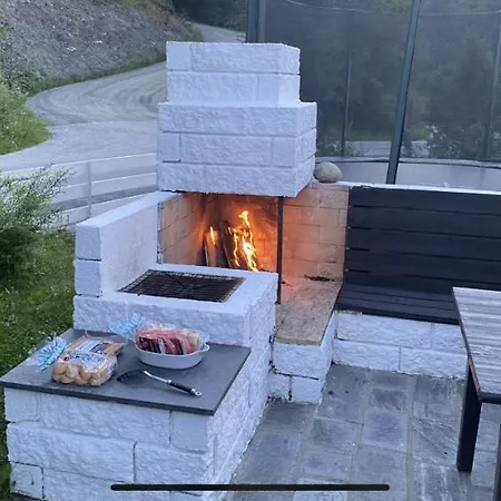 Bed & Breakfast I Flott Utsiktseiendom Otta